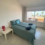 Island Village Ocean View Апартаменти