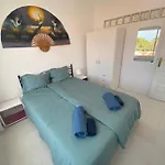 Island Village Ocean View * Адехе